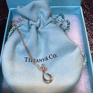 Tiffany & Co. 18K Gold Teardrop Pendant Necklace